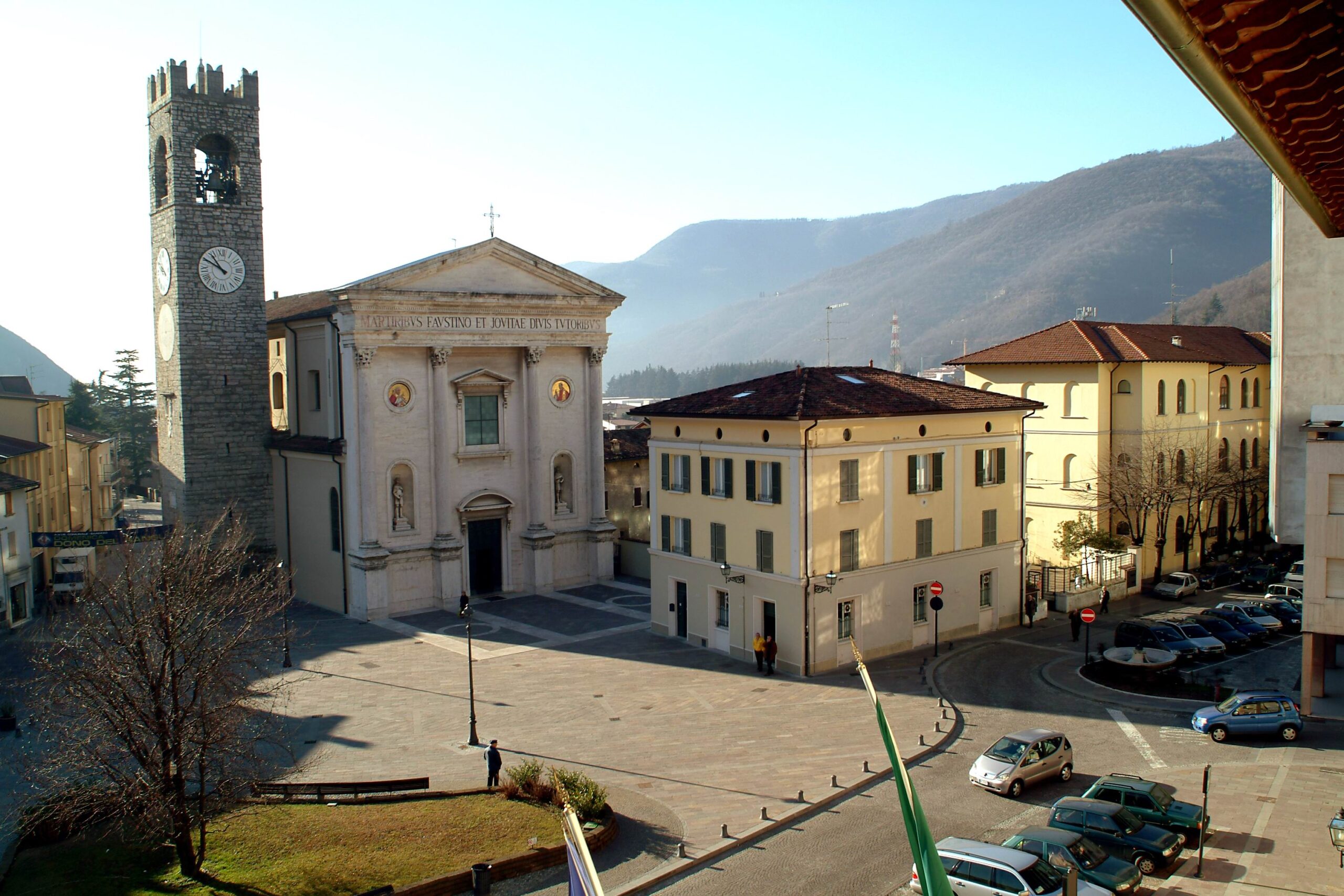 Piazza Battisti Sarezzo